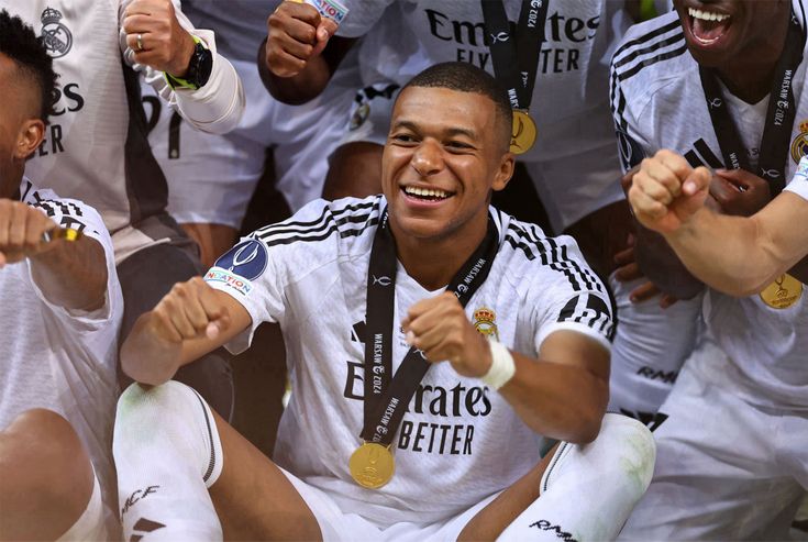 Kylian Mbappé Net Worth 2024: Breakdown of Earnings